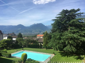 sonnige schicke Ferienwohnung Meran Pienzenau Merano